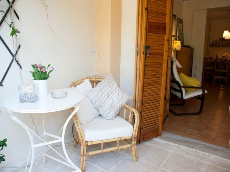 Comfortable Garden Apt Near Vouliagmeni Beach Athens Ngoại thất bức ảnh